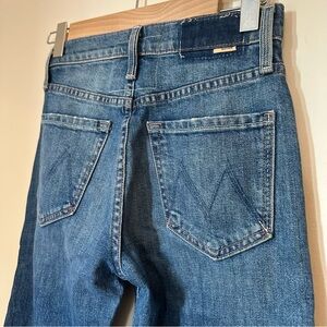 Mother The Tomcat Kneeling on Stones- Sz 24